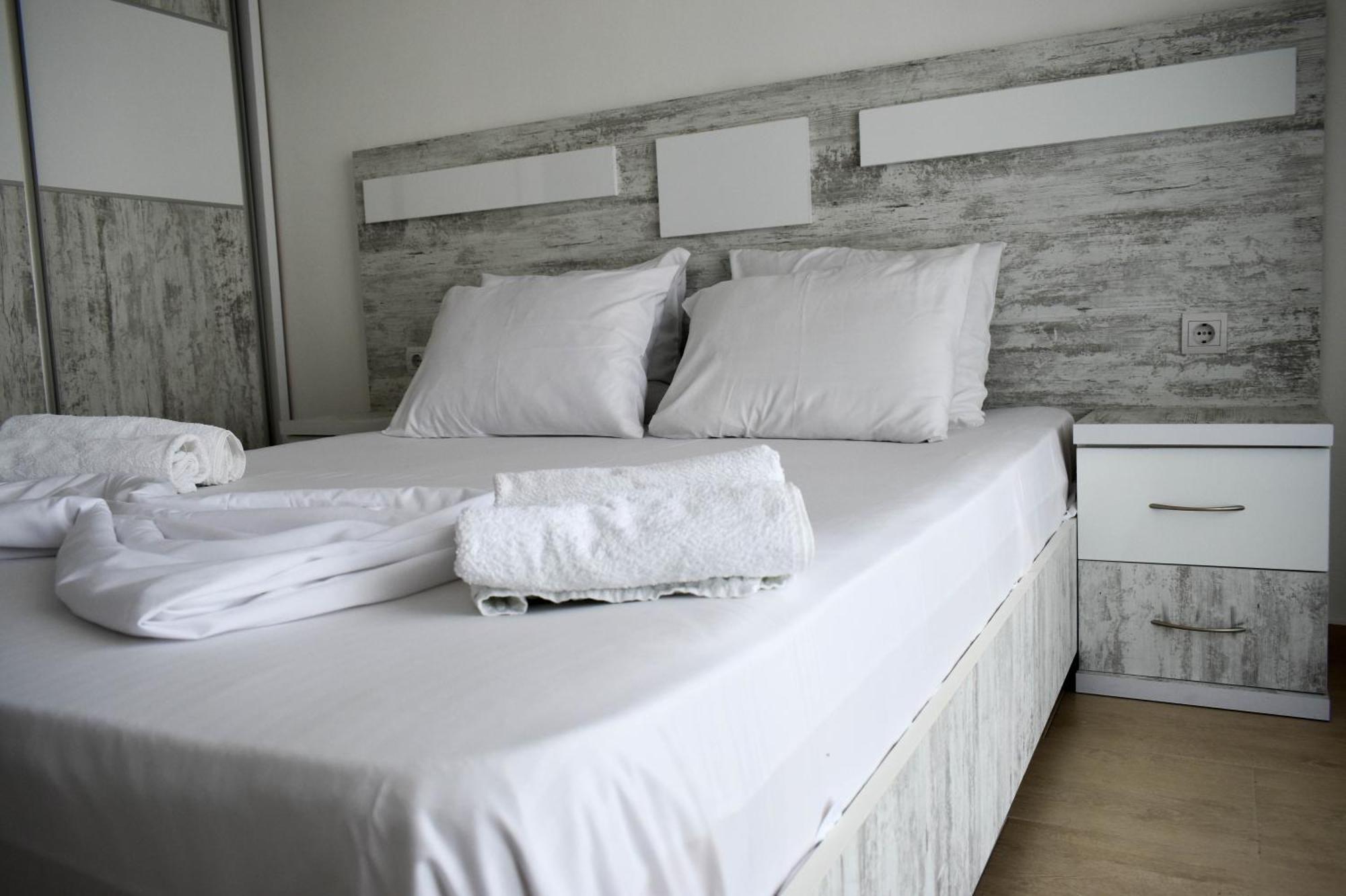 Lux Kalimera Apartments Ulcinj Habitación foto